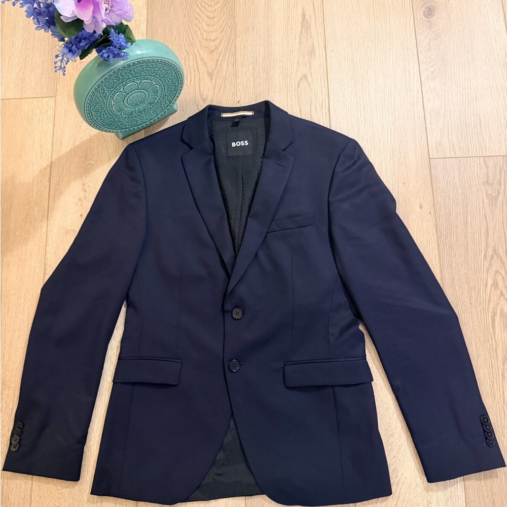 Boss Navy Blue Two-Button Suit set Size US36R Blazer and Pant US32R - Picture 2 of 16